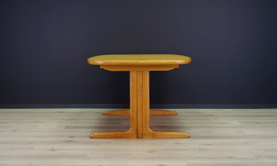 Image 1 of Table en frêne, design danois, années 1960, fabricant : Skovby