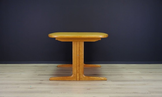 Image 1 of Table en frêne, design danois, années 1960, fabricant : Skovby