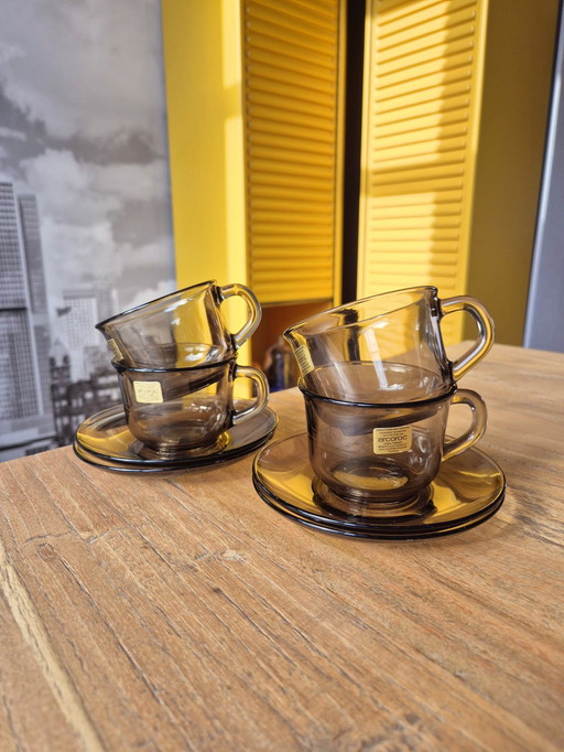 Tasses et soucoupes Arcoroc