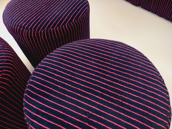 Image 1 of Canapé Modulable Vintage Snake Composé De 11 Modules Chauffeuses Et 3 Poufs En Tissu Velours Des Années 70 80