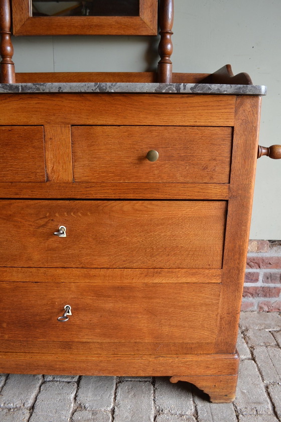 Image 1 of Commode ancienne en chêne avec miroir et plateau en marbre