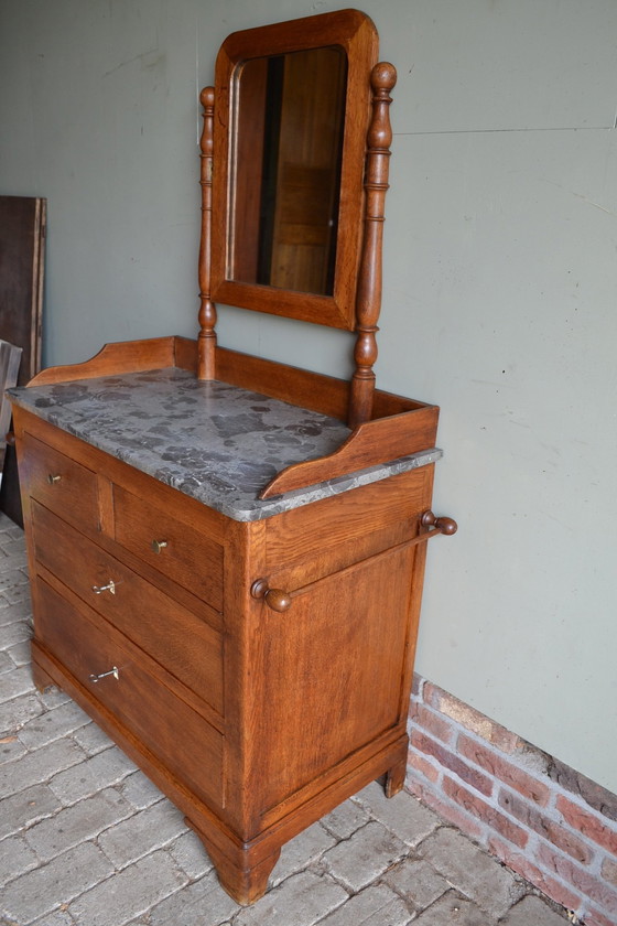 Image 1 of Commode ancienne en chêne avec miroir et plateau en marbre