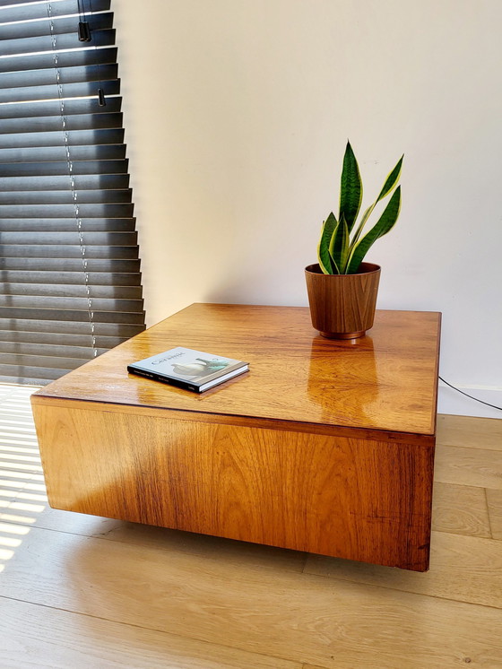 Image 1 of Table basse ou table à café vintage, modèle flottant, placage, années 60 et 70