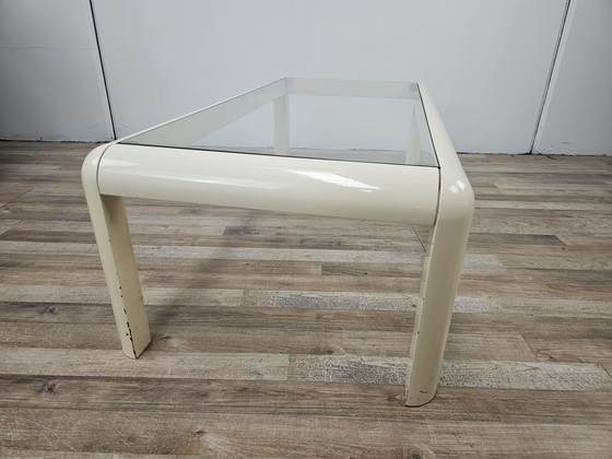 Image 1 of Table basse en bois laqué blanc avec plateau en verre,