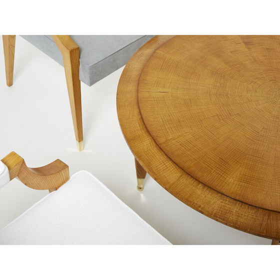 Image 1 of Table basse vintage en frêne flammé et laiton par André Arbus, 1940