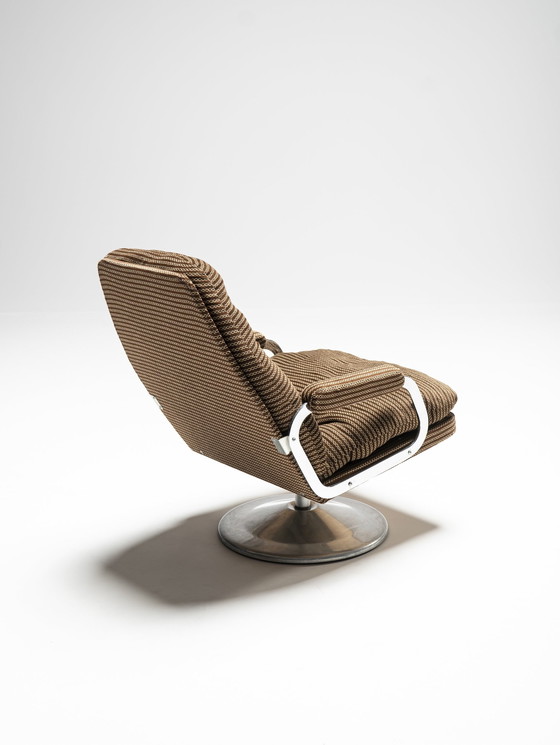 Image 1 of Ensemble canapé et fauteuils de l'ère spatiale, Hongrie, années 1950