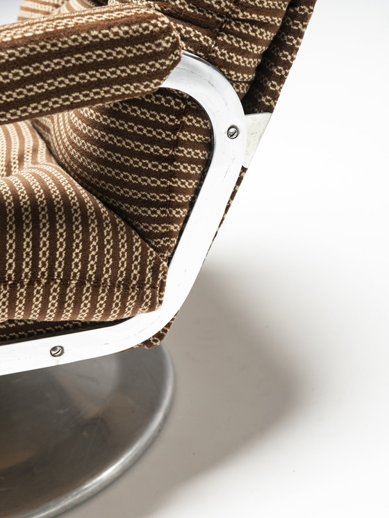 Image 1 of Ensemble canapé et fauteuils de l'ère spatiale, Hongrie, années 1950