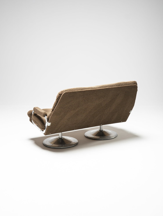 Image 1 of Ensemble canapé et fauteuils de l'ère spatiale, Hongrie, années 1950