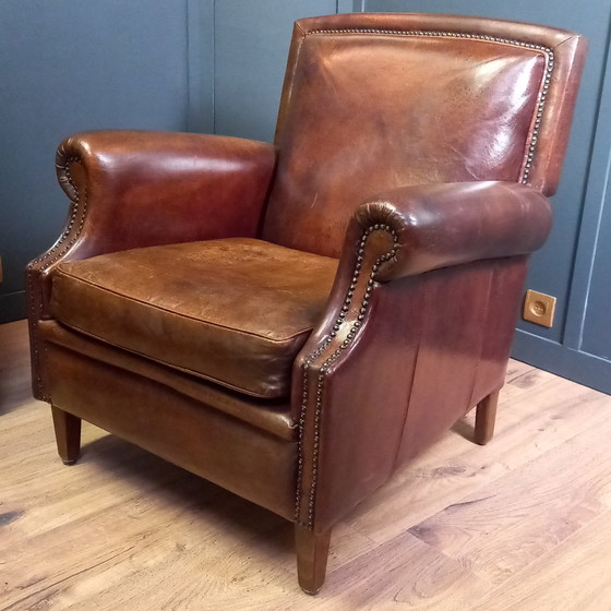 Image 1 of Fauteuil club intemporel en peau de mouton de style Art-Déco