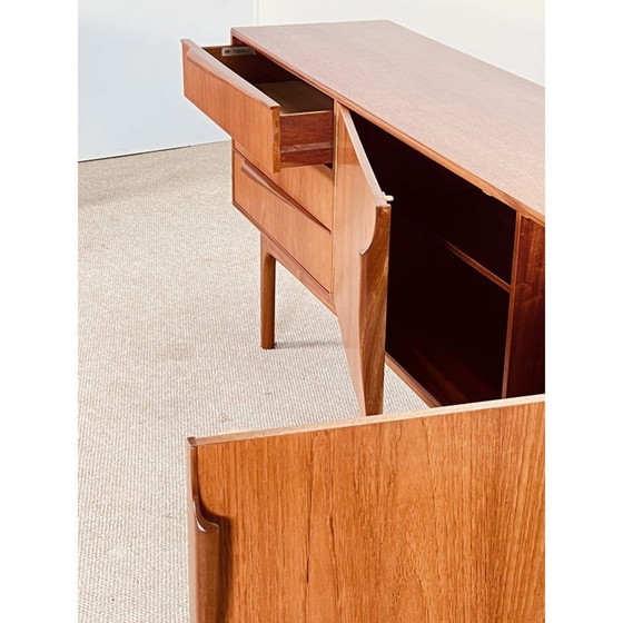 Image 1 of Buffet vintage en teck par Tom Robertson pour McIntosh, Ecosse 1970