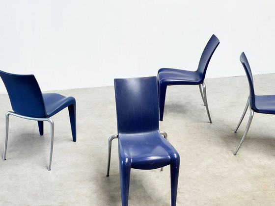 Image 1 of Ensemble de quatre chaises empilables "Louis 20" par Philippe Starck