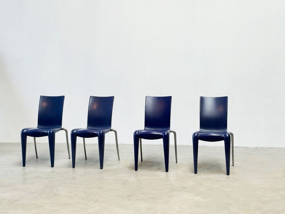 Image 1 of Ensemble de quatre chaises empilables "Louis 20" par Philippe Starck