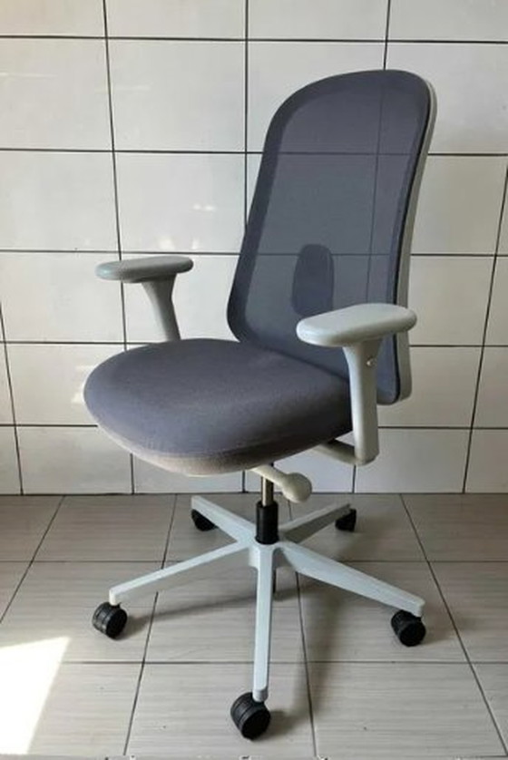 Image 1 of Herman Miller Lino