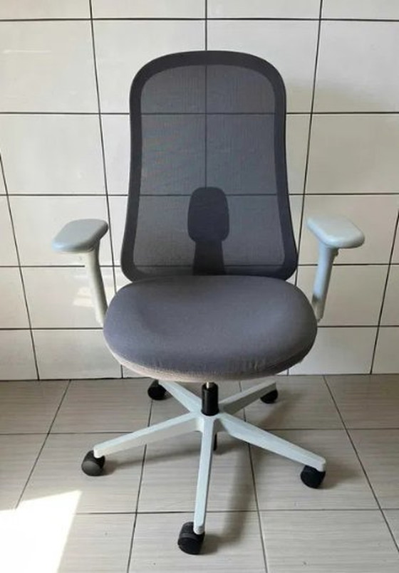 Image 1 of Herman Miller Lino