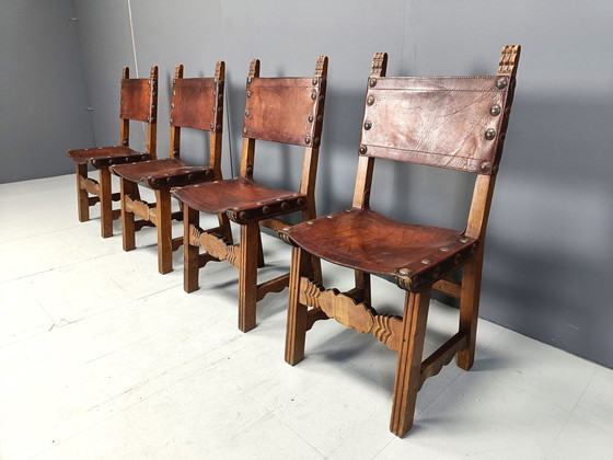 Image 1 of Chaises de salle à manger espagnoles en cuir, 1960S