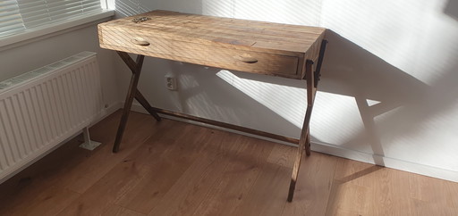 Bureau en bois massif