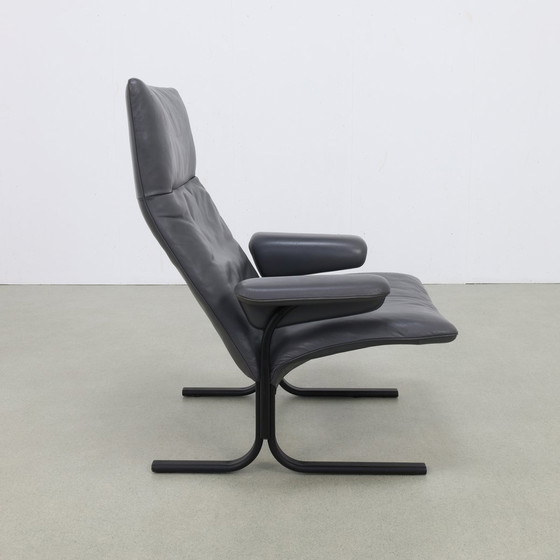 Image 1 of Fauteuil postmoderne en cuir "Ds 2030" De Sede, 1980S