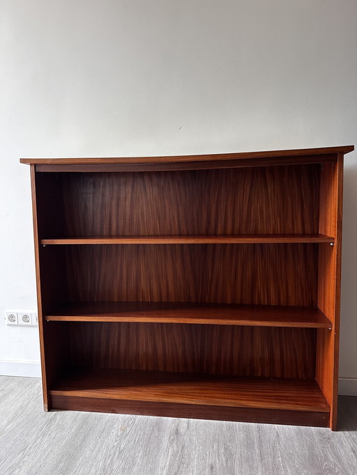 Bibliothèque vintage des années 60