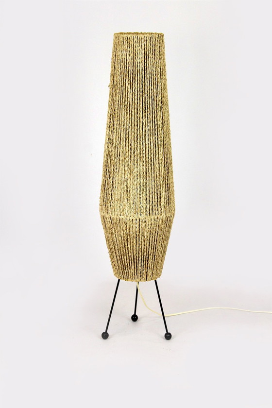 Image 1 of Lampadaire fusée de l'ère spatiale avec une corde tressée, ancienne Tchécoslovaquie, années 1960