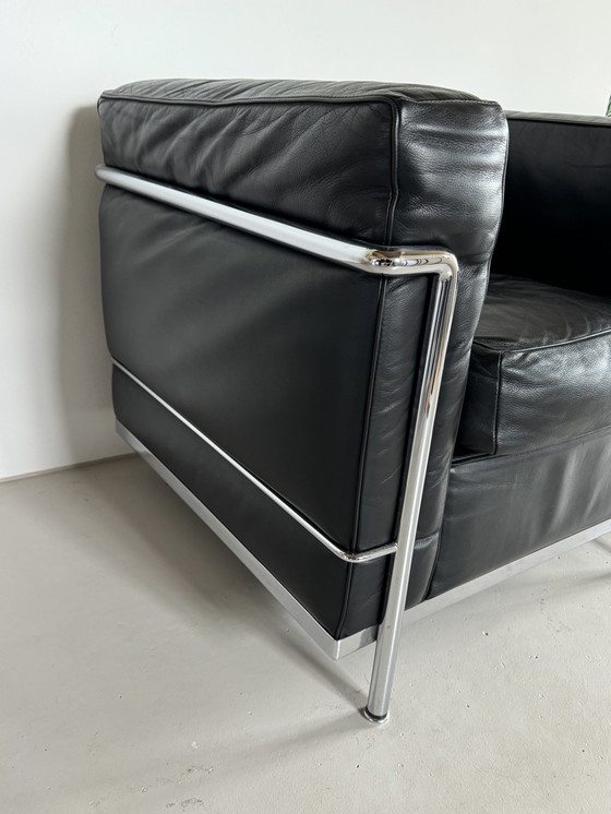 Image 1 of Lc2 Cassina Le Corbusier