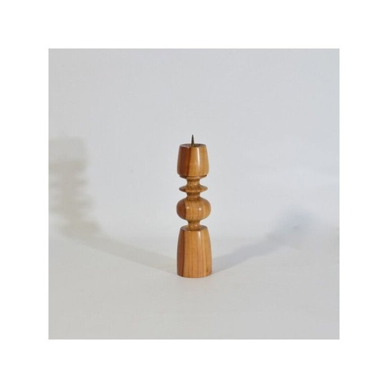 Image 1 of Bougeoir scandinave vintage en bois massif tourné et laiton