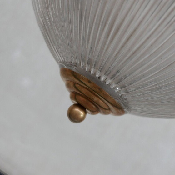 Image 1 of Lampe suspendue vintage en laiton et verre de style holophane, France 1970