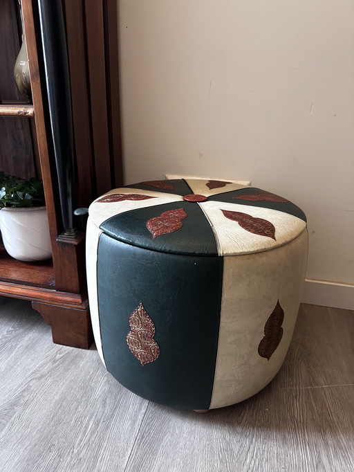 Pouf en skaï 1970