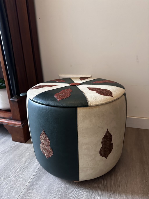 Pouf en skaï 1970