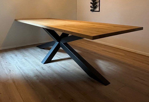 Table à manger moderne