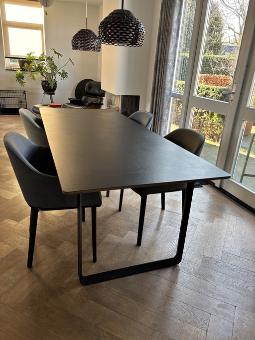 Muuto Table à manger 7X7