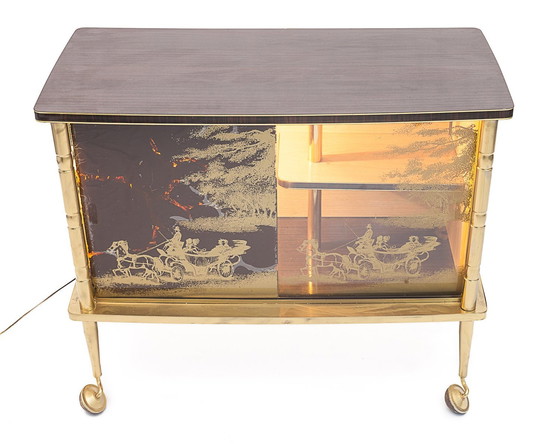 Image 1 of Bar Électrifié À Roulettes, 1960