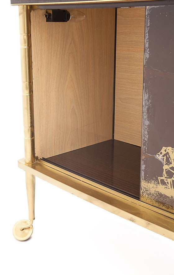 Image 1 of Bar Électrifié À Roulettes, 1960