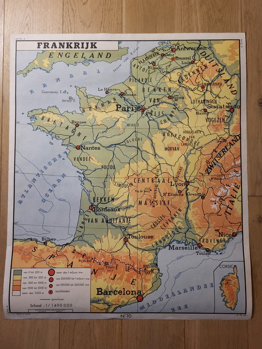 Carte ancienne de la France et de la Suisse, années 1980