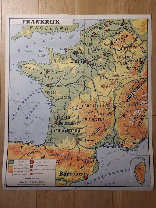 Carte ancienne de la France et de la Suisse, années 1980