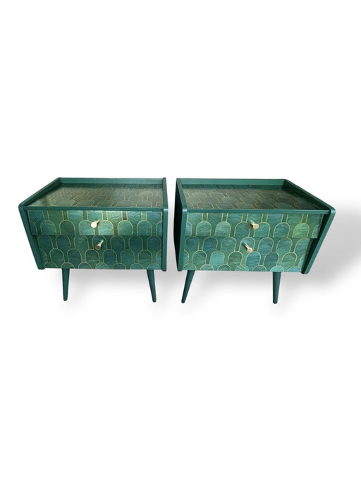 Tables de nuit Mid Century Modern Upholstered With Nizwa Jade By Bethan Gray