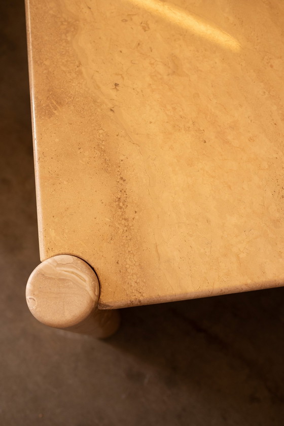 Image 1 of Table basse vintage en travertin italien - années 1980