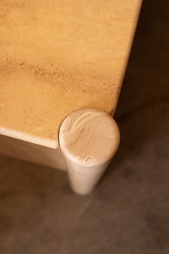 Image 1 of Table basse vintage en travertin italien - années 1980