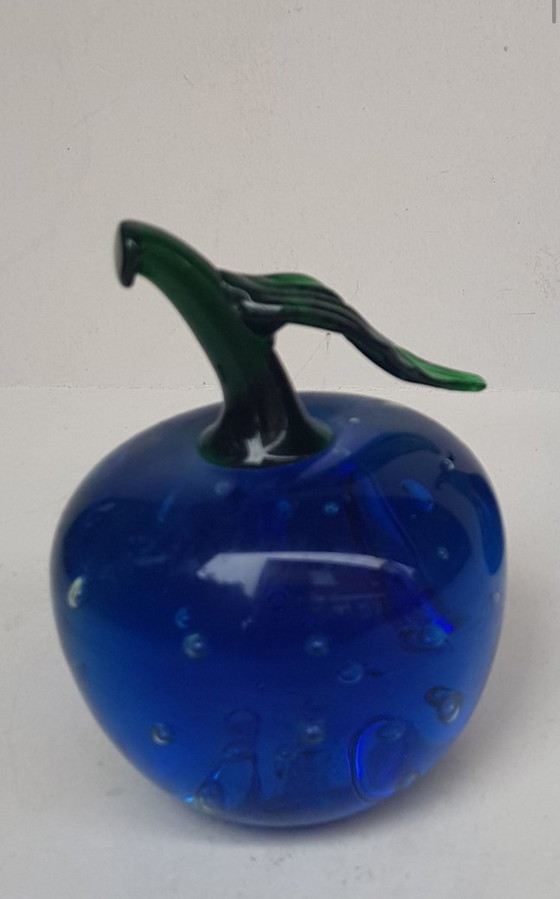 Image 1 of 2X Pomme et poire en verre de Murano, 1960S