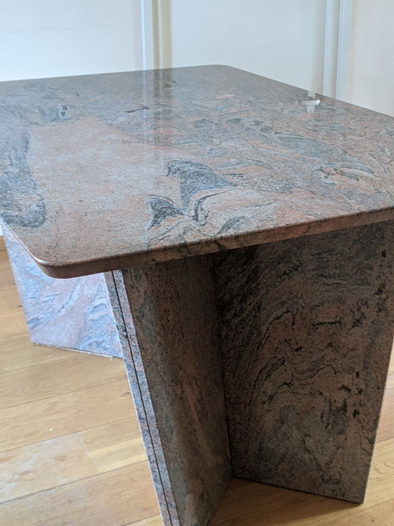 Image 1 of Table unique en pierre naturelle