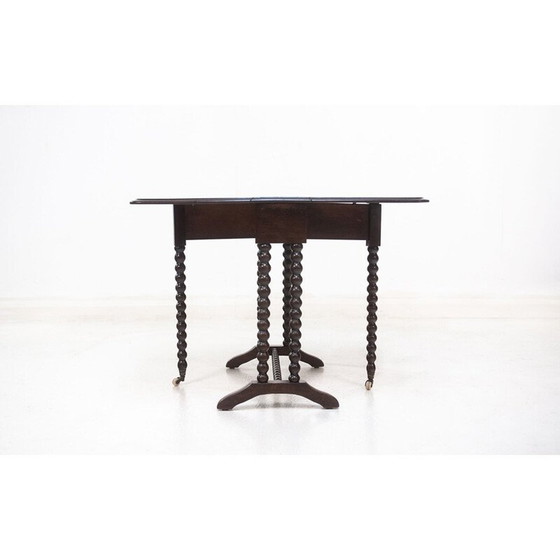 Image 1 of Table d'appoint vintage en chêne