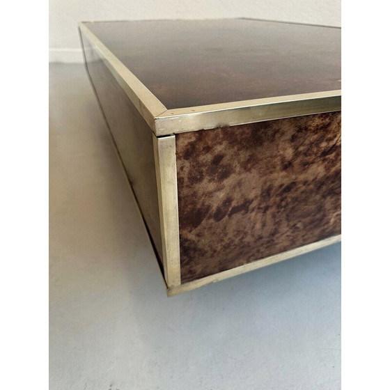 Image 1 of Table basse vintage en parchemin et laiton par Aldo Tura, Italie 1970