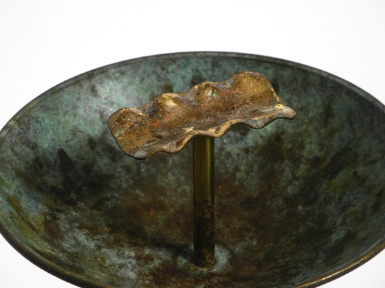 Image 1 of Rare et magnifique cendrier sur pied Mid Century en marbre, bronze et bambou