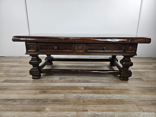 Table basse en noyer américain avec tiroirs