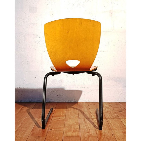 Image 1 of Chaise de cantine jaune vintage