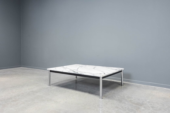 Image 1 of Table basse Corbusier Lc10