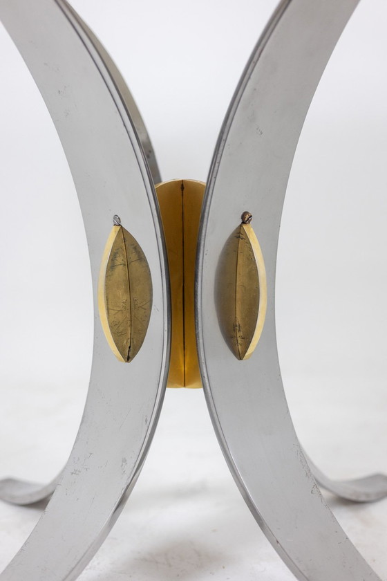 Image 1 of Table En Marbre Blanc Et Métal Chromé Et Doré. Années 1970.