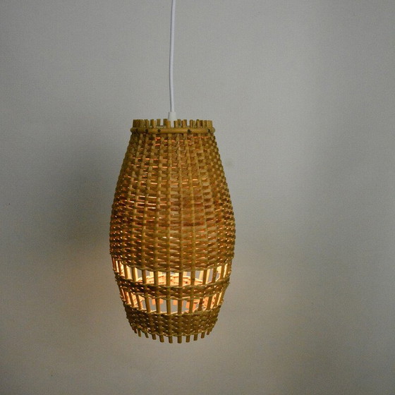 Image 1 of Lampe suspendue vintage en osier et plastique, Danemark années 1960