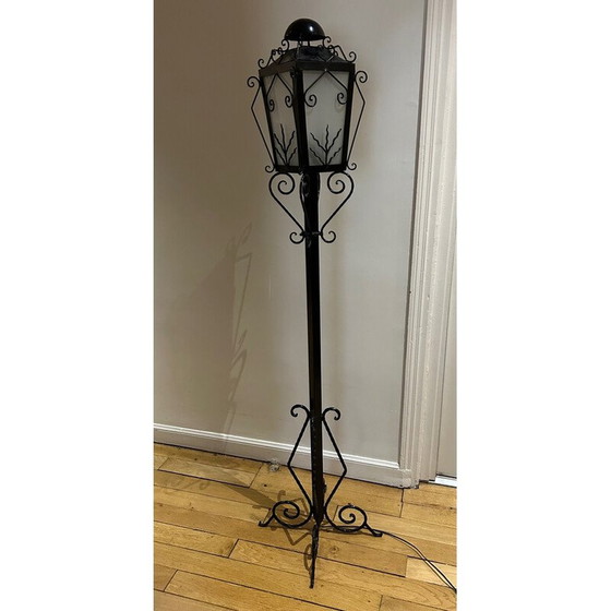 Image 1 of Lampadaire vintage en fer forgé et verre dépoli, 1950