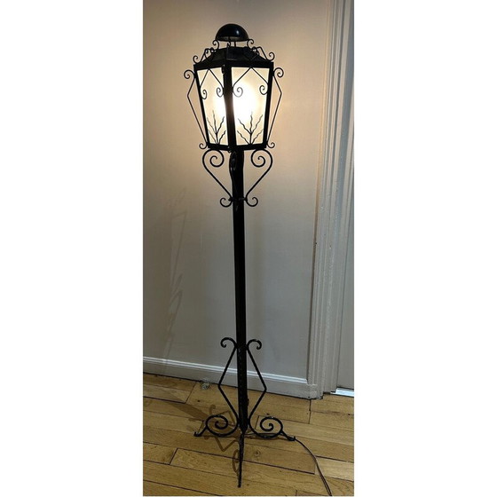Image 1 of Lampadaire vintage en fer forgé et verre dépoli, 1950