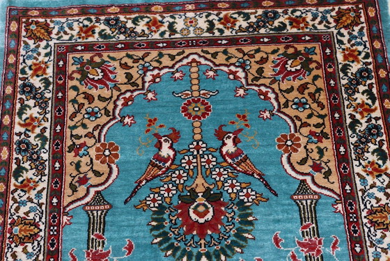 Image 1 of Tapis en soie signé Hereke-Ozipek avec motif Mehrab - Luxe pur ~1 Mio. Nœuds/M²